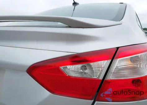 2014 Ford Focus Se z USA, uszkodzony, nr VIN 1FADP3F22EL235664